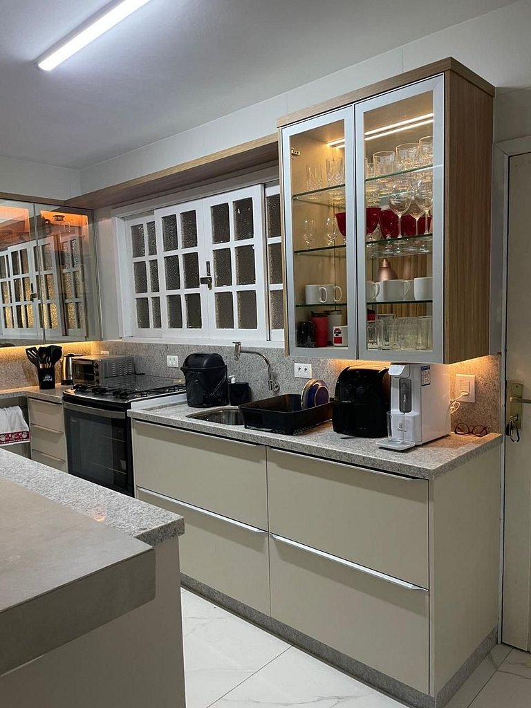 Alugar casa Matinhos Airbnb Booking curta temporada